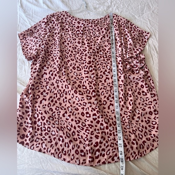 In Every Story Pink Animal Print Blouse 1X - Picture 8 of 10
